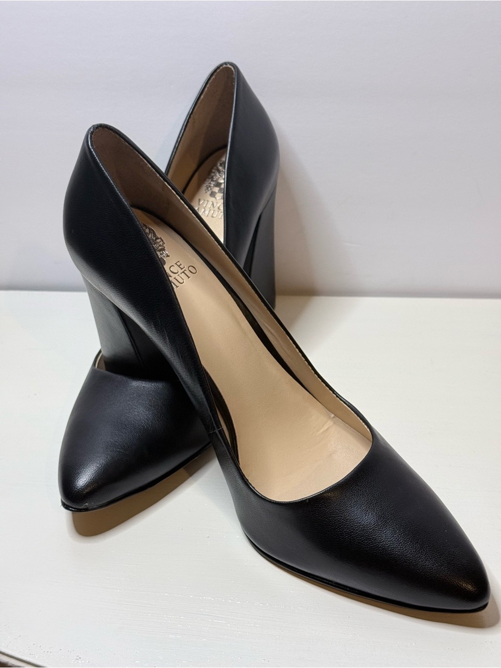 Vince Camuto Black Leather Pointed Toe Block Heel Pumps Size 10